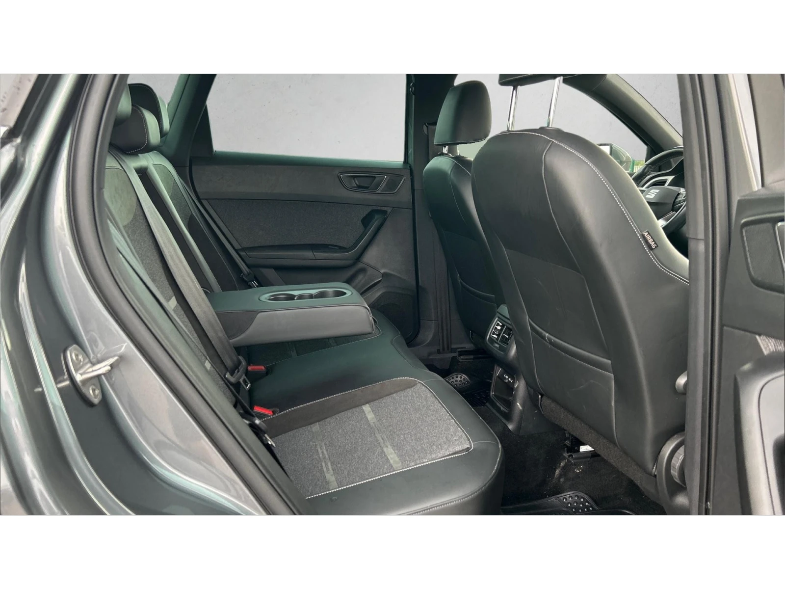 Seat Ateca 1.5 TSi ACT DSG, Месечна вноска от 333  , снимка 10 - Автомобили и джипове - 54955979