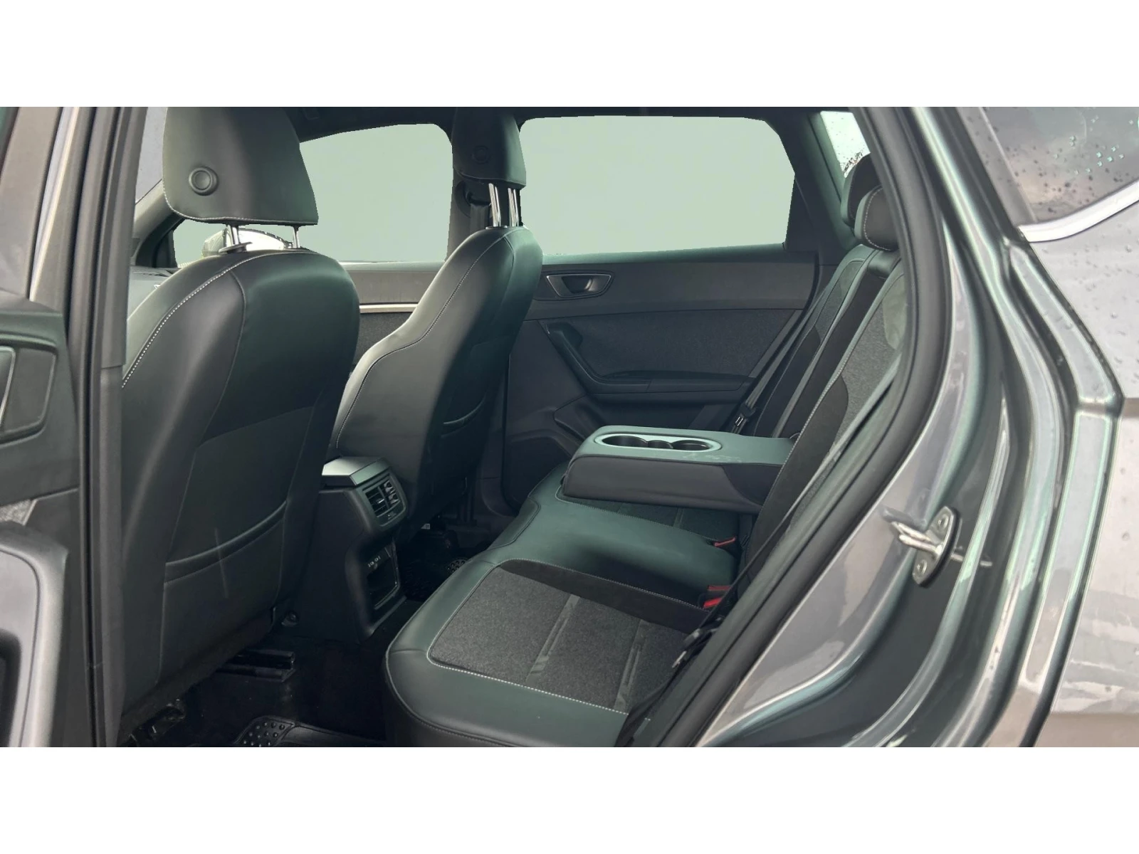 Seat Ateca 1.5 TSi ACT DSG, Месечна вноска от 333  , снимка 12 - Автомобили и джипове - 54955979