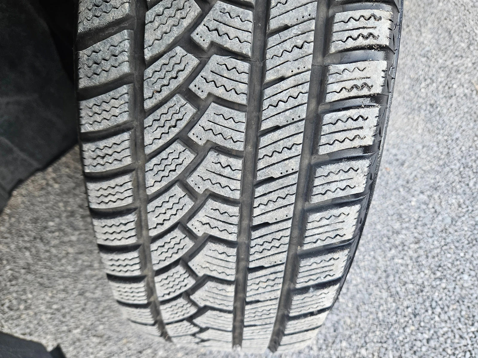 Nissan Qashqai 1.6DCI-PURE DRIVE ПЕРФЕКТЕН, снимка 17 - Автомобили и джипове - 55526247