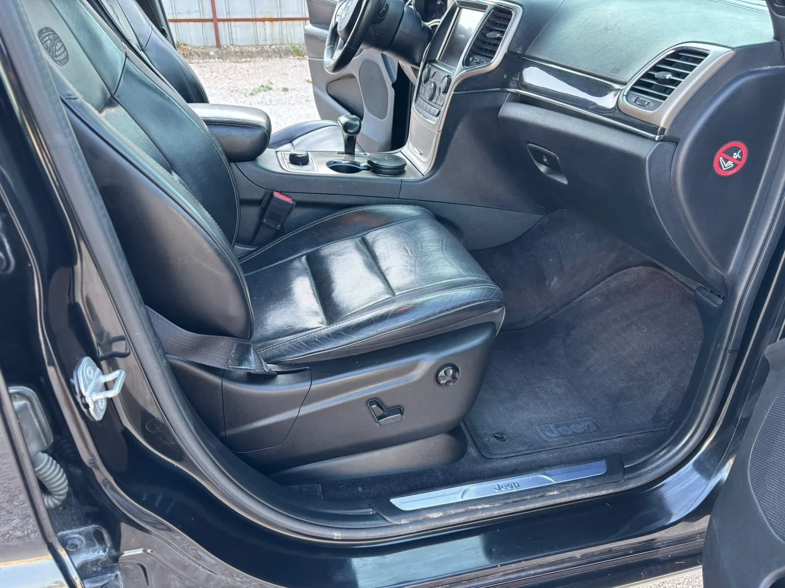 Jeep Grand cherokee 3.0 CRDI Overland, снимка 10 - Автомобили и джипове - 55565953