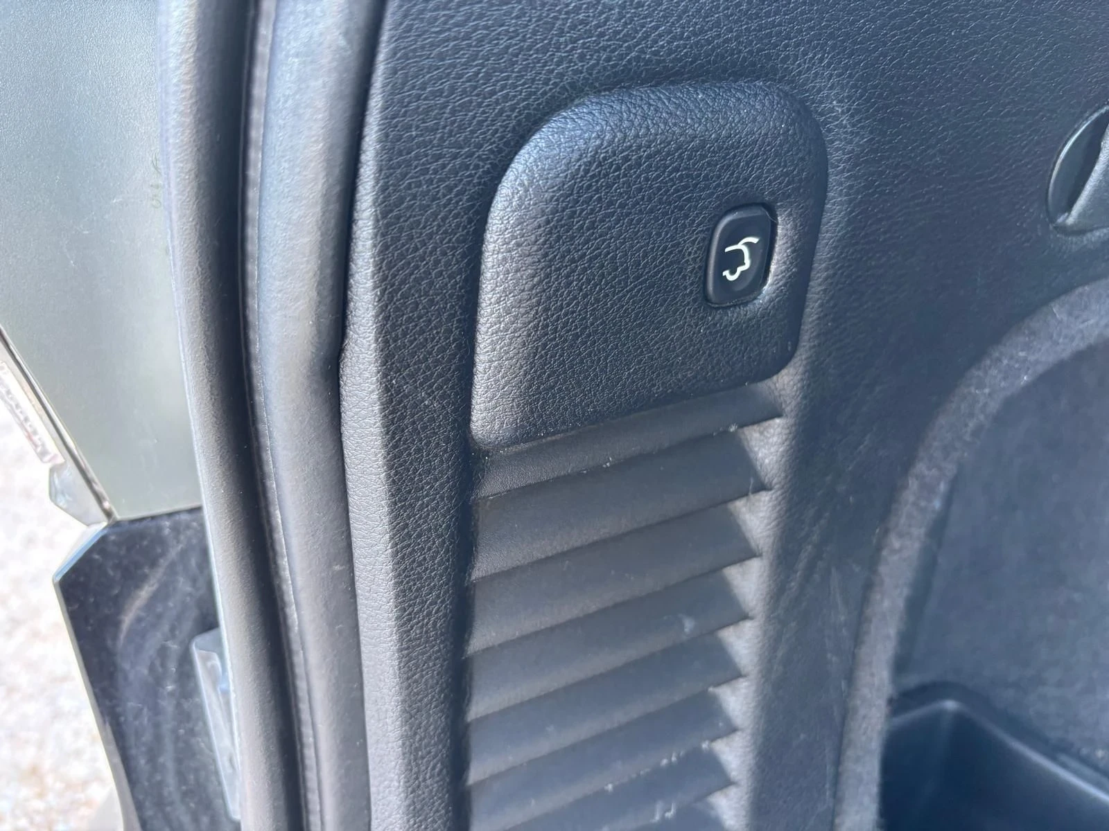 Jeep Grand cherokee 3.0 CRDI Overland, снимка 9 - Автомобили и джипове - 55565953