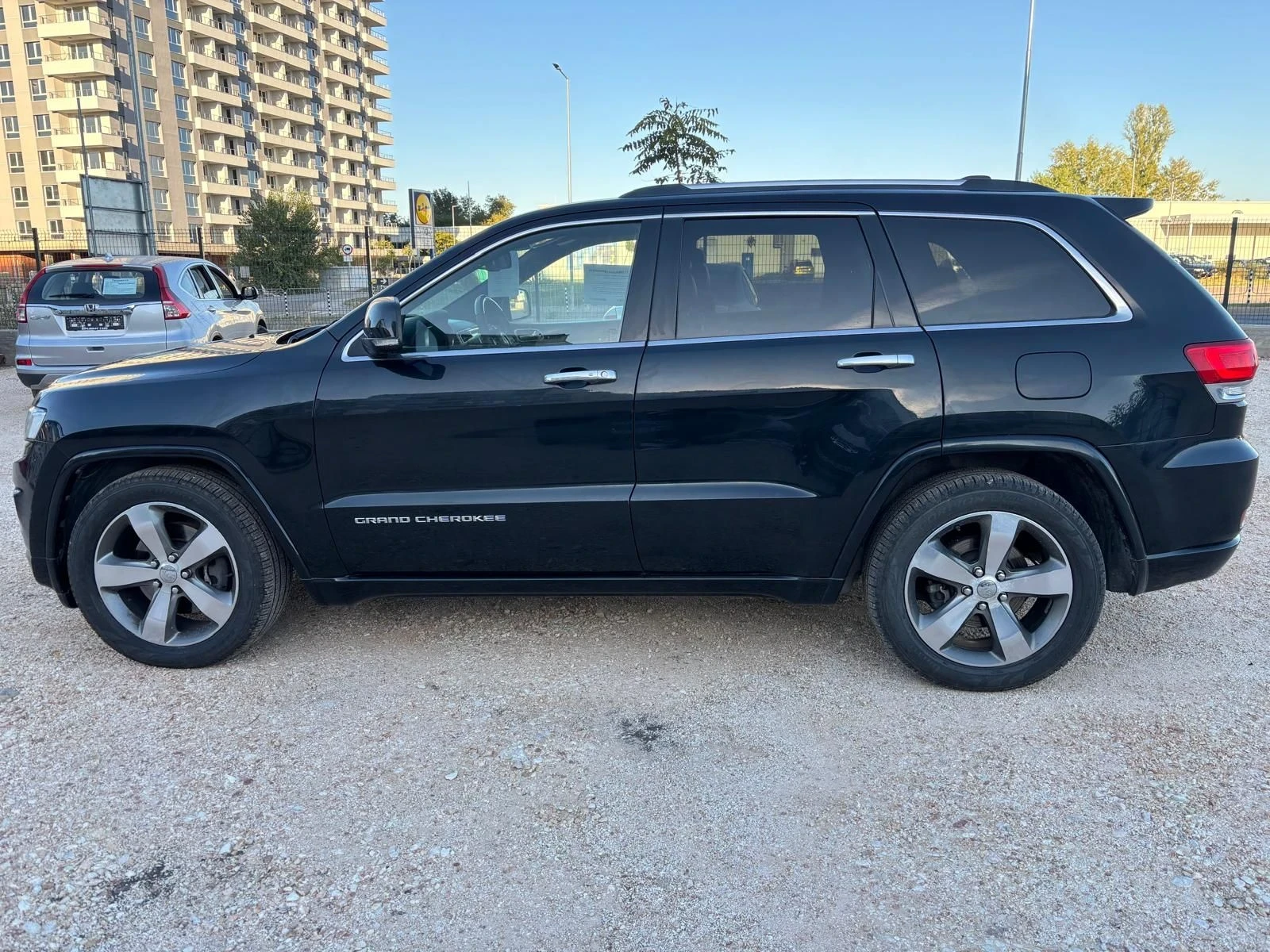 Jeep Grand cherokee 3.0 CRDI Overland, снимка 4 - Автомобили и джипове - 55565953