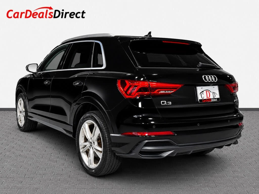 Audi Q3 * TECHNIK * PANO * Автокредит * (Цена до България), снимка 4 - Автомобили и джипове - 55626319