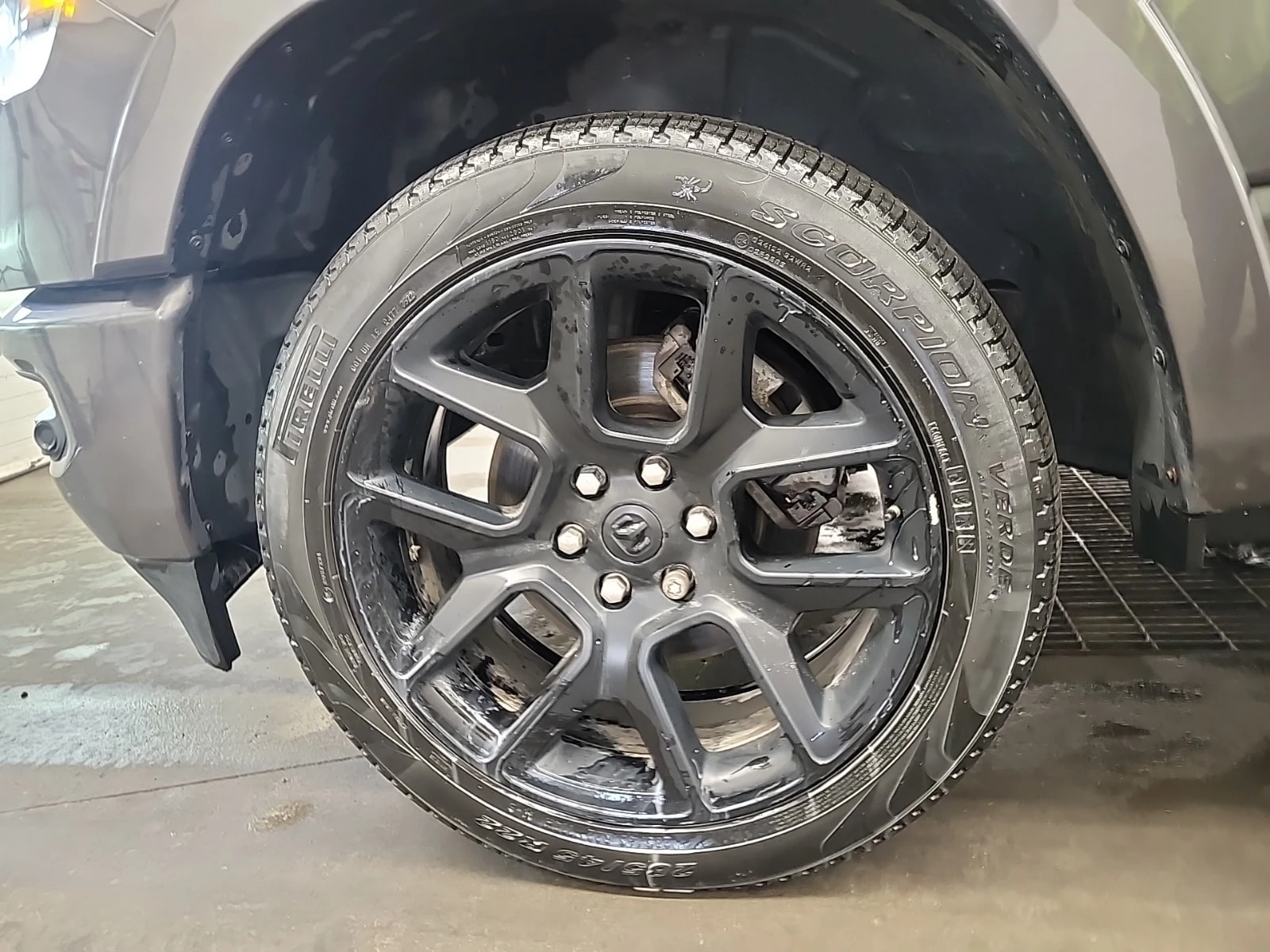 Dodge RAM 1500 5, 7 LARAMIE CREW CAB SHORT BED , снимка 8 - Автомобили и джипове - 55815715