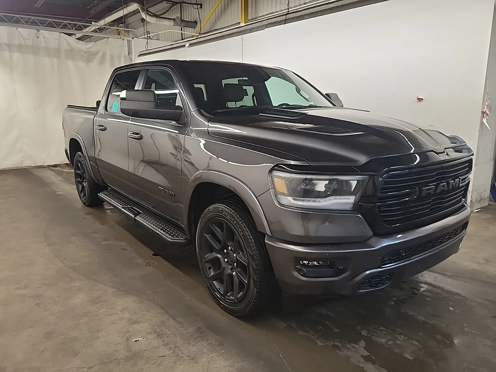Dodge RAM 1500 5, 7 LARAMIE CREW CAB SHORT BED , снимка 2 - Автомобили и джипове - 55815715