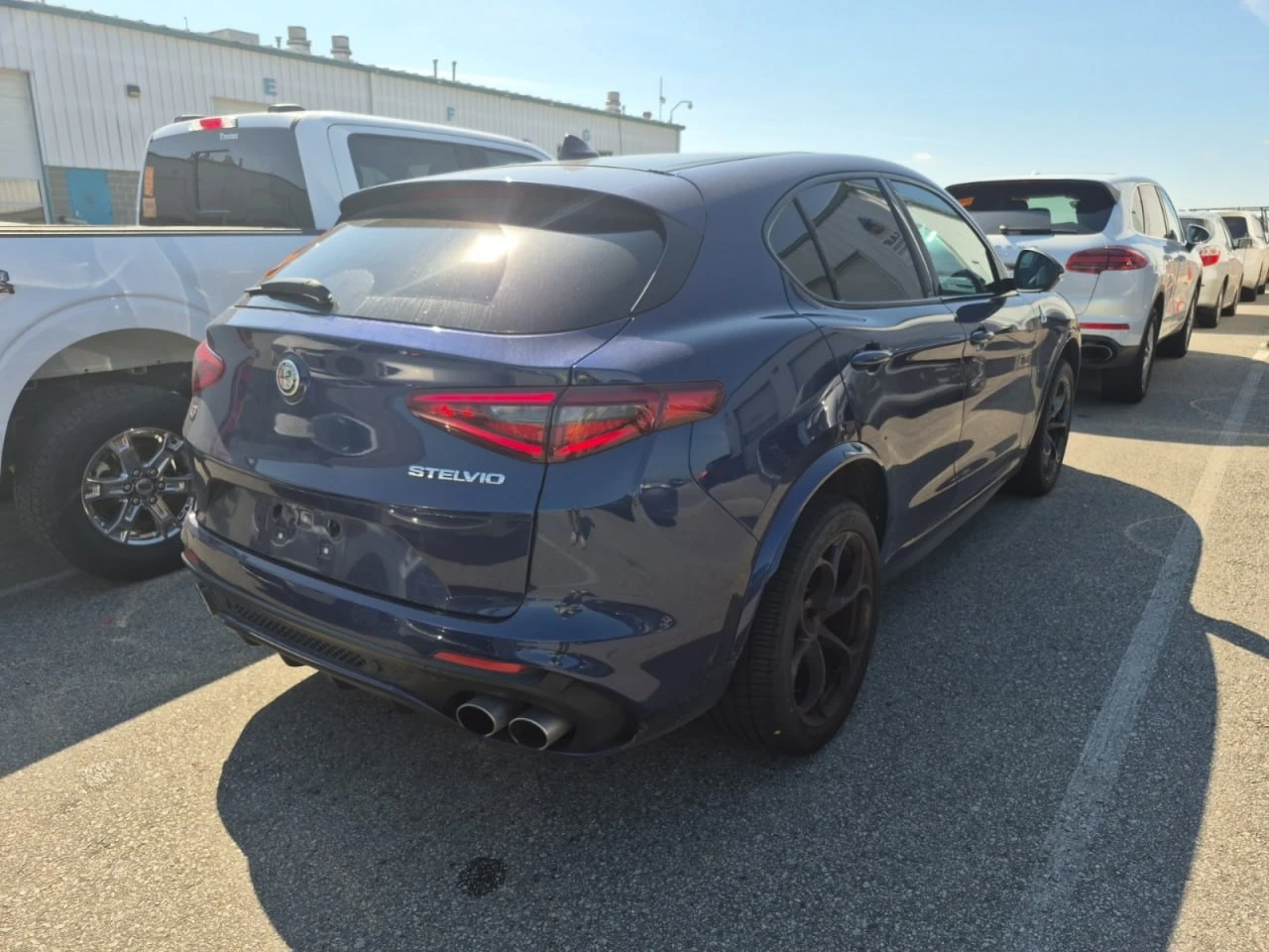 Alfa Romeo Stelvio Quadrifogio* 500 К.С Пълна сервизна история, снимка 3 - Автомобили и джипове - 55927759