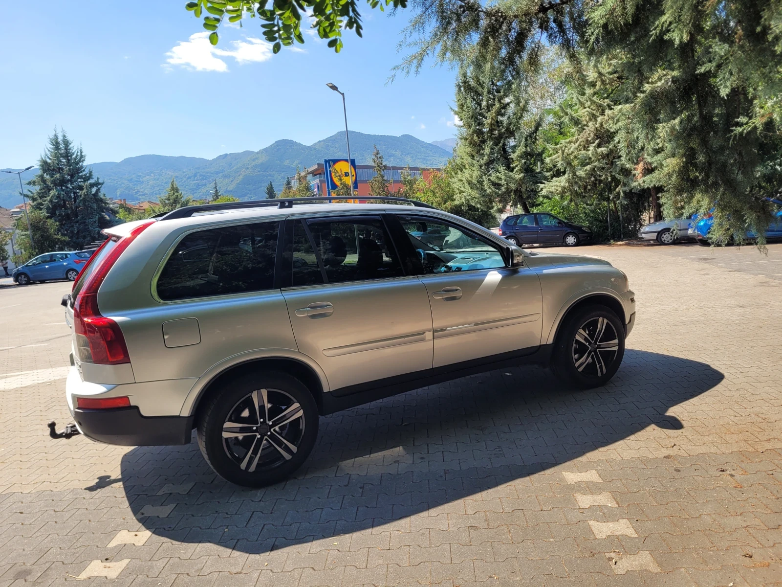 Volvo Xc90, снимка 4 - Автомобили и джипове - 56056899