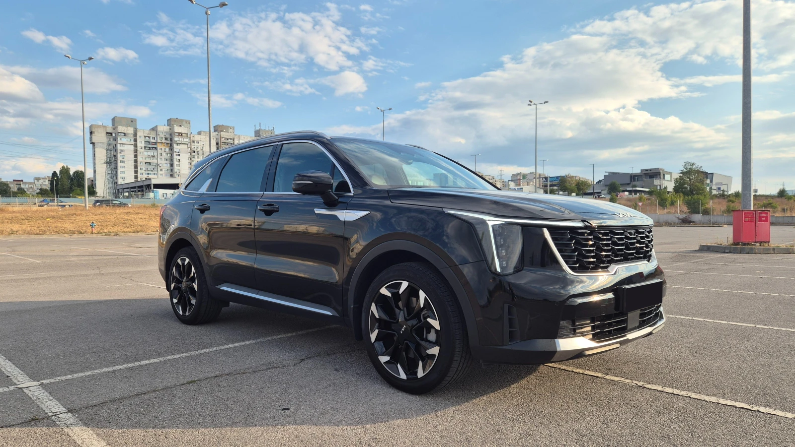 Kia Sorento SIGNATURE: Масаж, 6 места, HUD, 360 cam, Обдухване