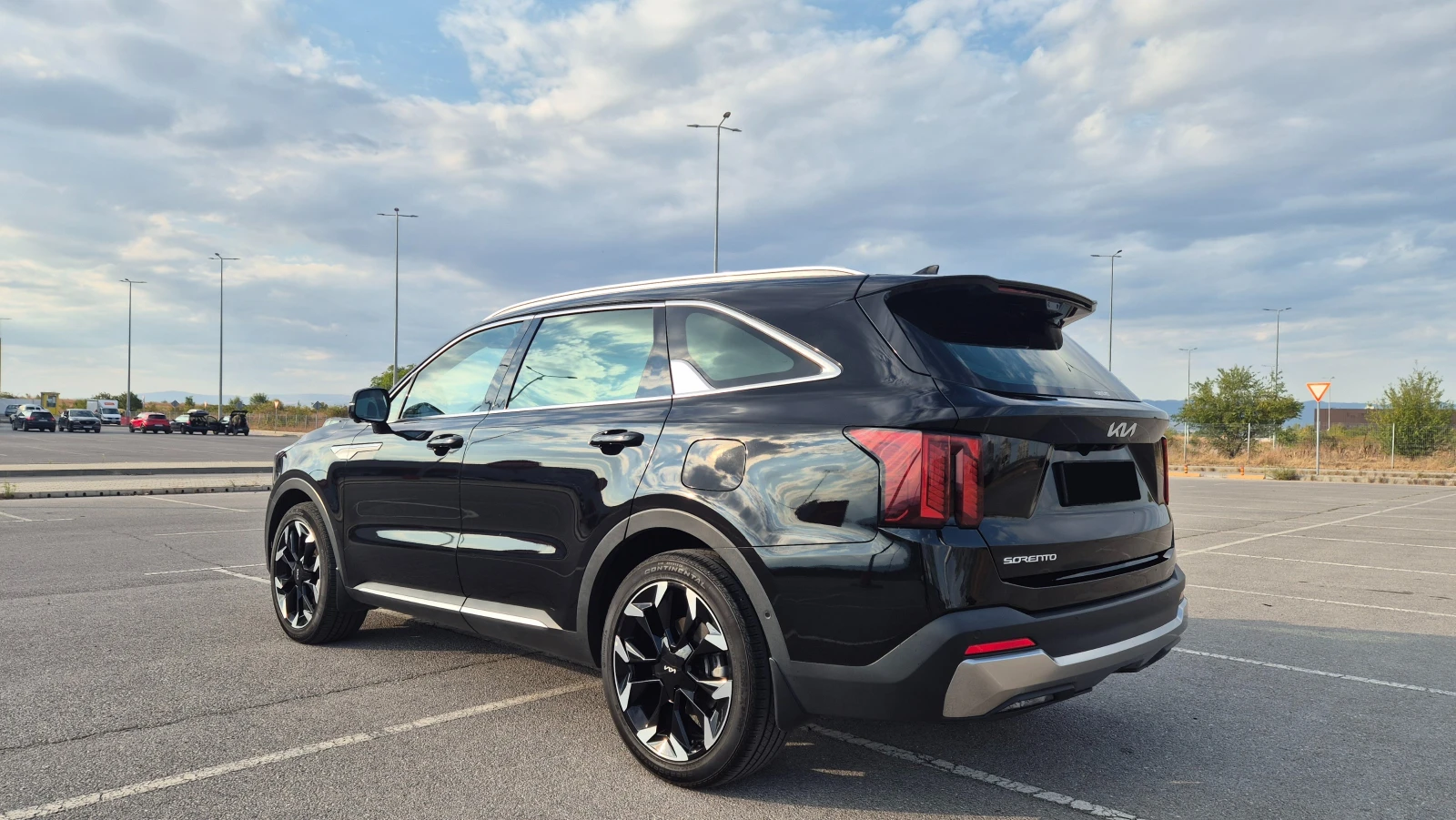 Kia Sorento SIGNATURE: Масаж, 6 места, HUD, 360 cam, Обдухване, снимка 2 - Автомобили и джипове - 56181063