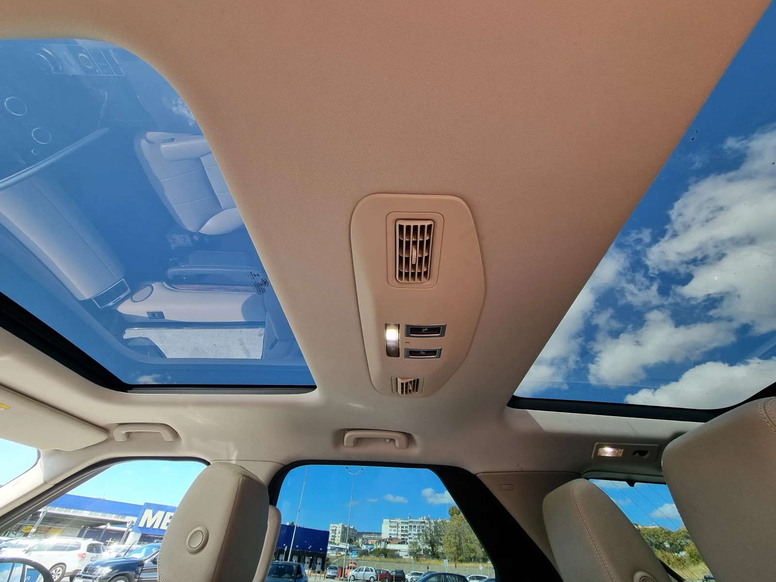 Land Rover Discovery 3.0d HSE, 249hp | Пълна сервизна история, снимка 10 - Автомобили и джипове - 56192896