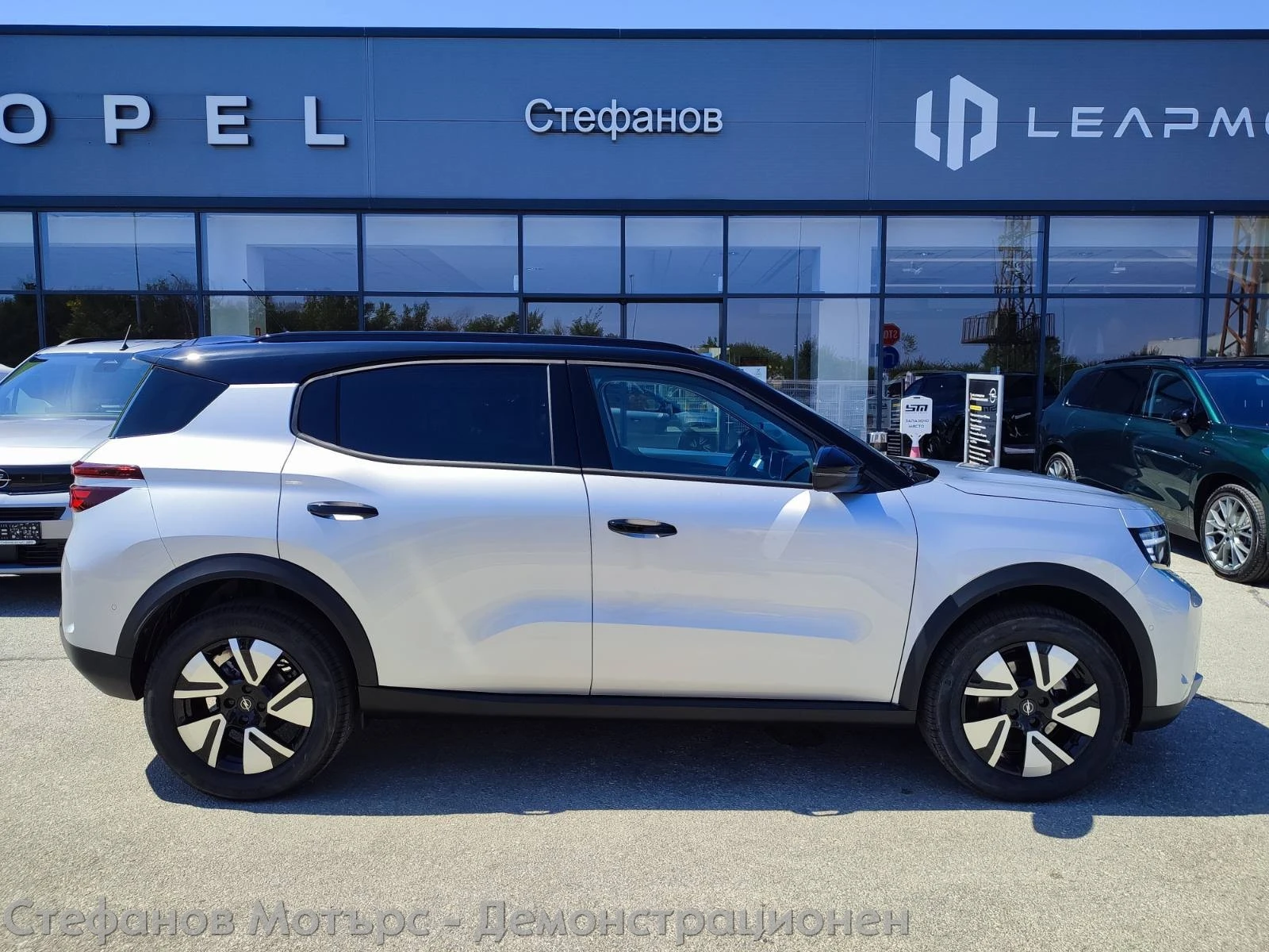 Opel Frontera Ultimate 48V Hybrid 107kW/145Hp АТ6, снимка 5 - Автомобили и джипове - 56205384