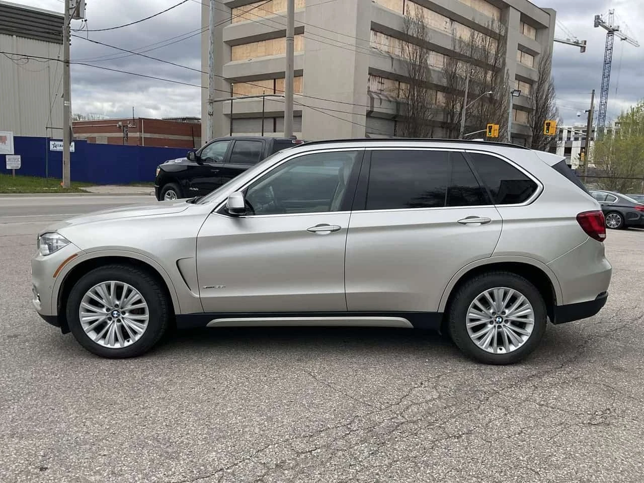 BMW X5 * 35i xDrive35i LTHR! NAV! HUD! 360 CAM! BSM! NIGH | Mobile.bg � ����������� 4