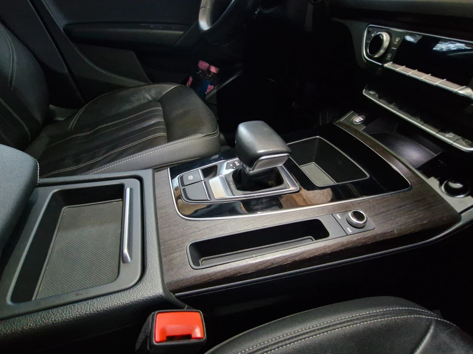 Audi Q5 45 tsfi Premium, снимка 10 - Автомобили и джипове - 56604272