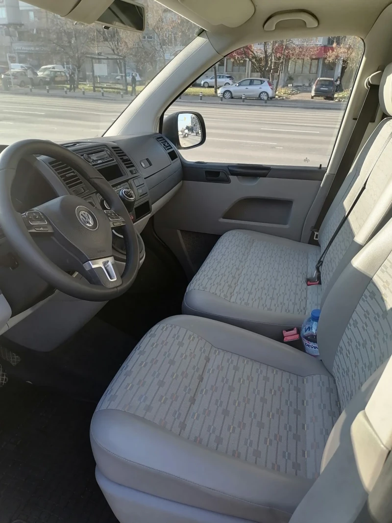 VW Transporter 2.0TDI, снимка 7 - Бусове и автобуси - 48352338