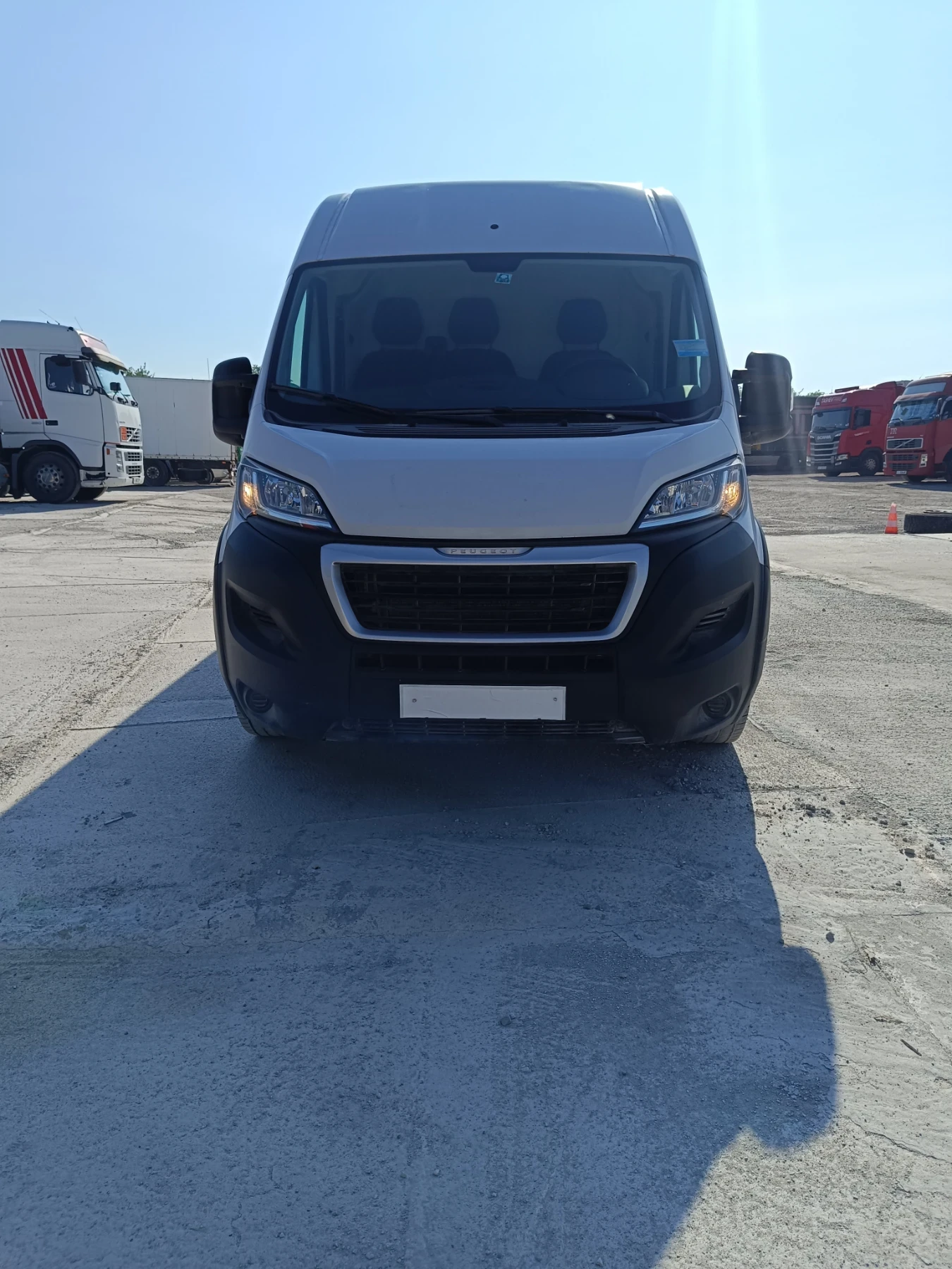 Peugeot Boxer Peugeot Boxer 435 2.2 L4 H2 165 k.c - изображение 2