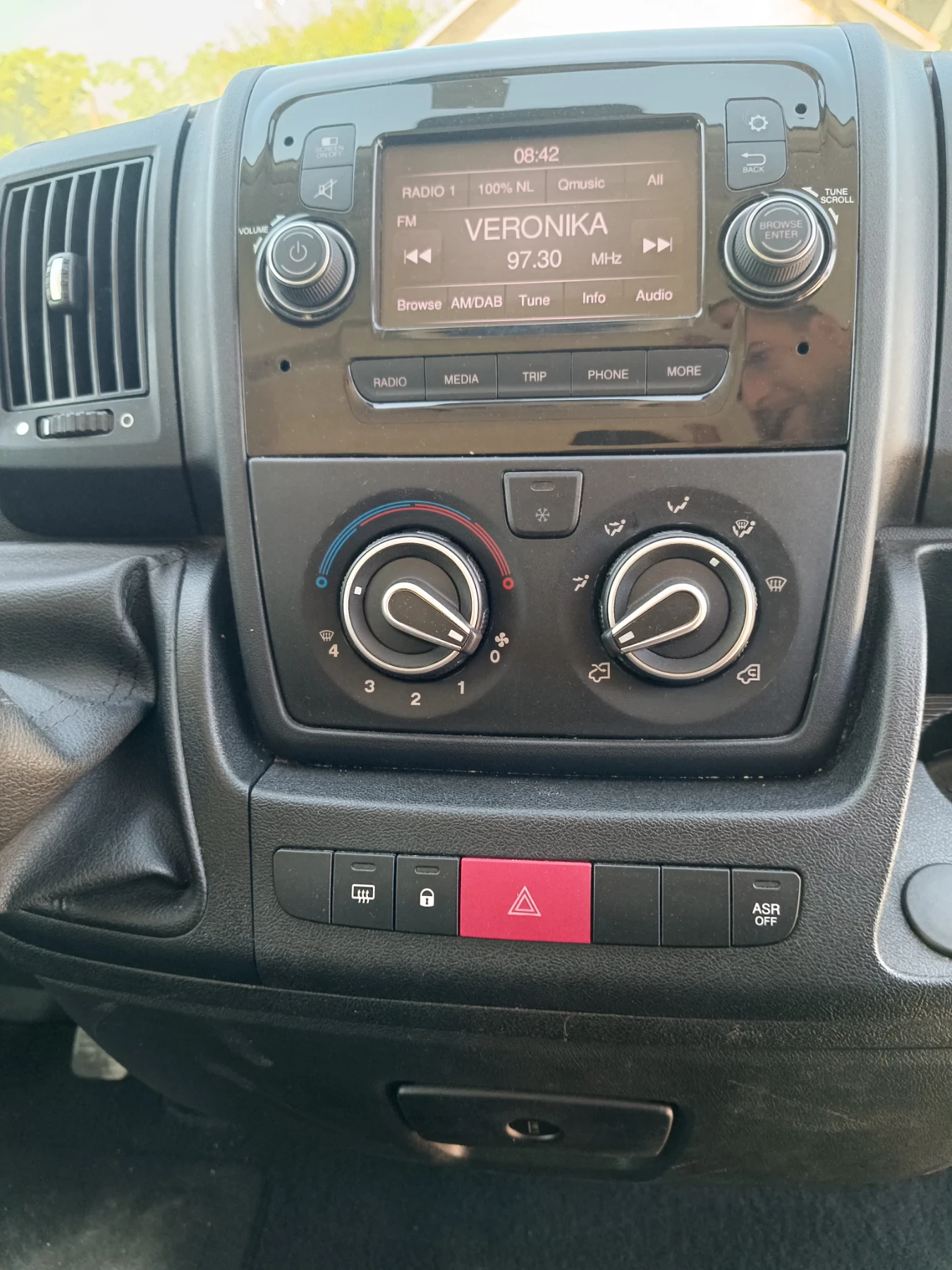 Peugeot Boxer Peugeot Boxer 435 2.2 L4 H2 165 k.c - изображение 8