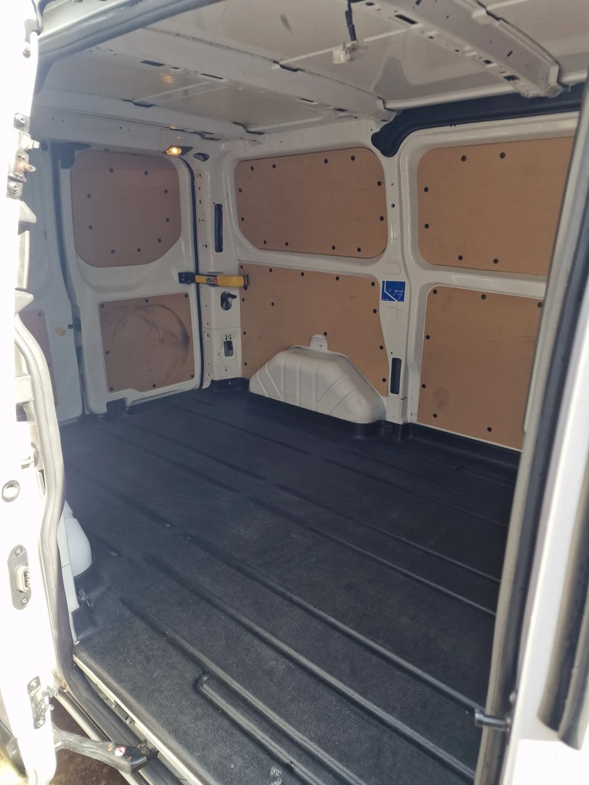 Ford Transit 2.0TDCi, снимка 8 - Бусове и автобуси - 55096951