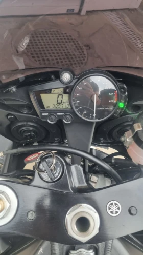 Yamaha YZF-R1 - 9800 | Mobile.bg    4