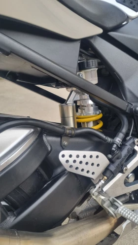Yamaha YZF-R1 - 9800 | Mobile.bg    8