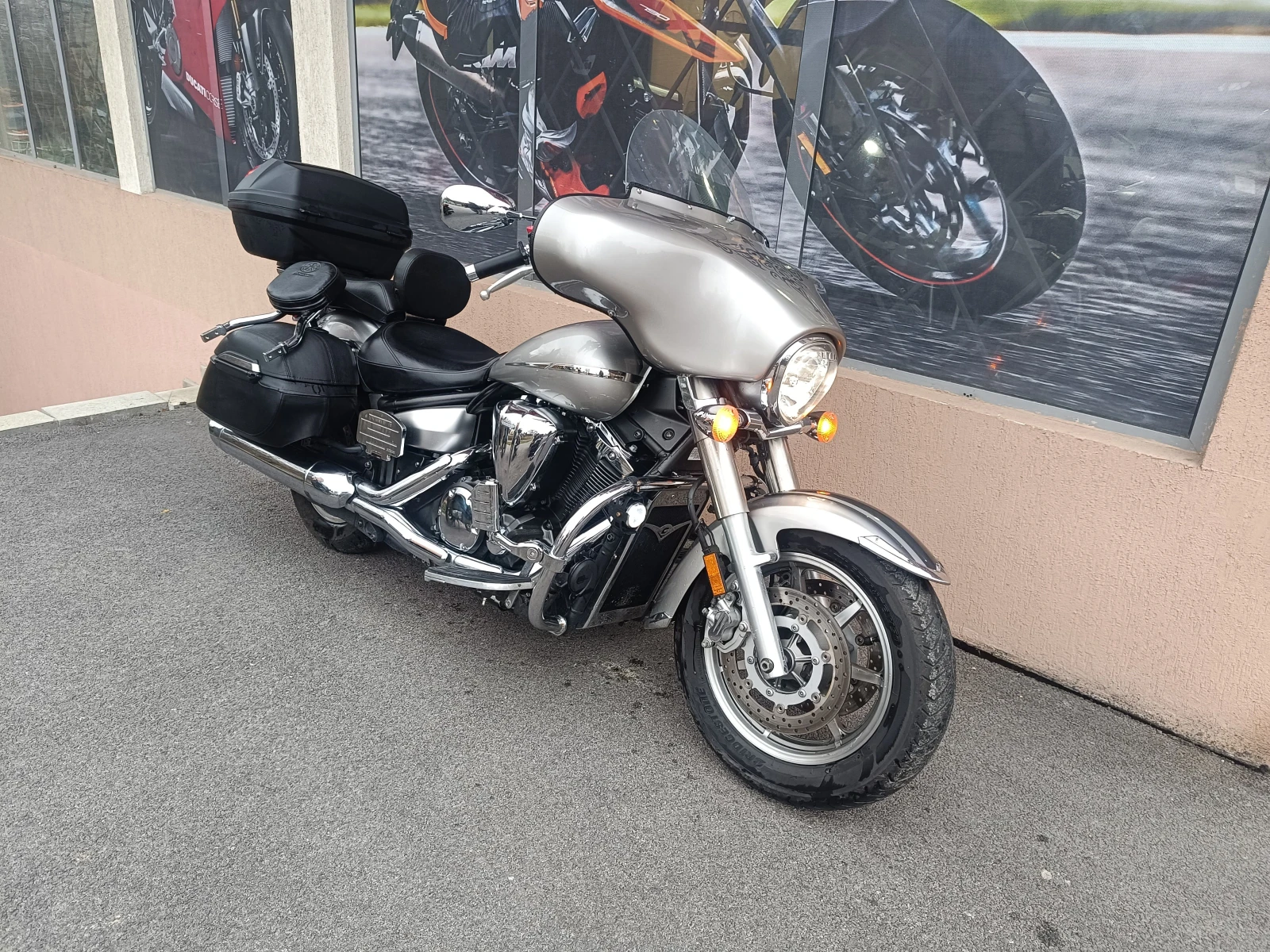 Yamaha Xvs 1300 - изображение 2