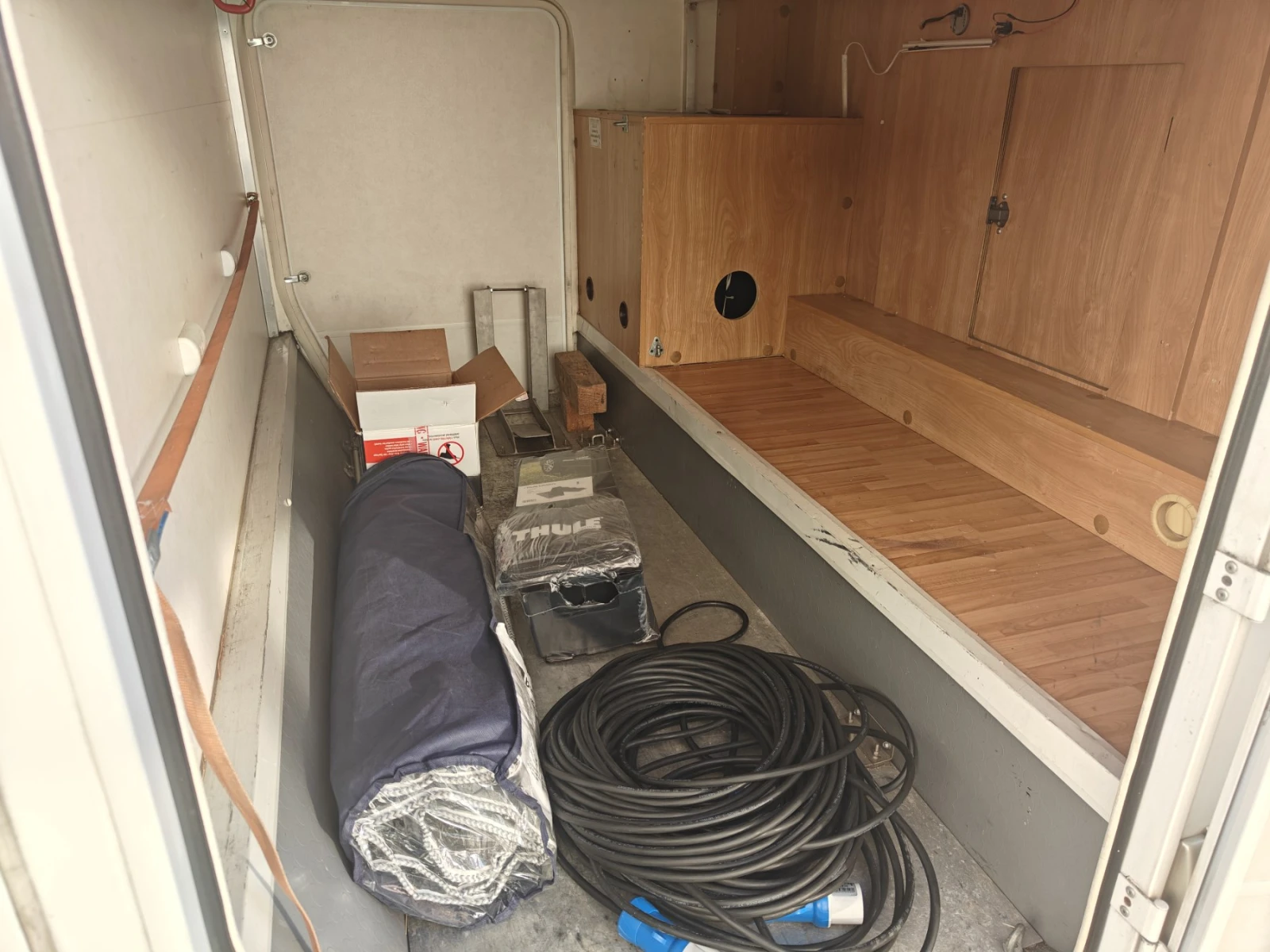 Кемпер Ford RIMOR, снимка 9 - Каравани и кемпери - 53868230