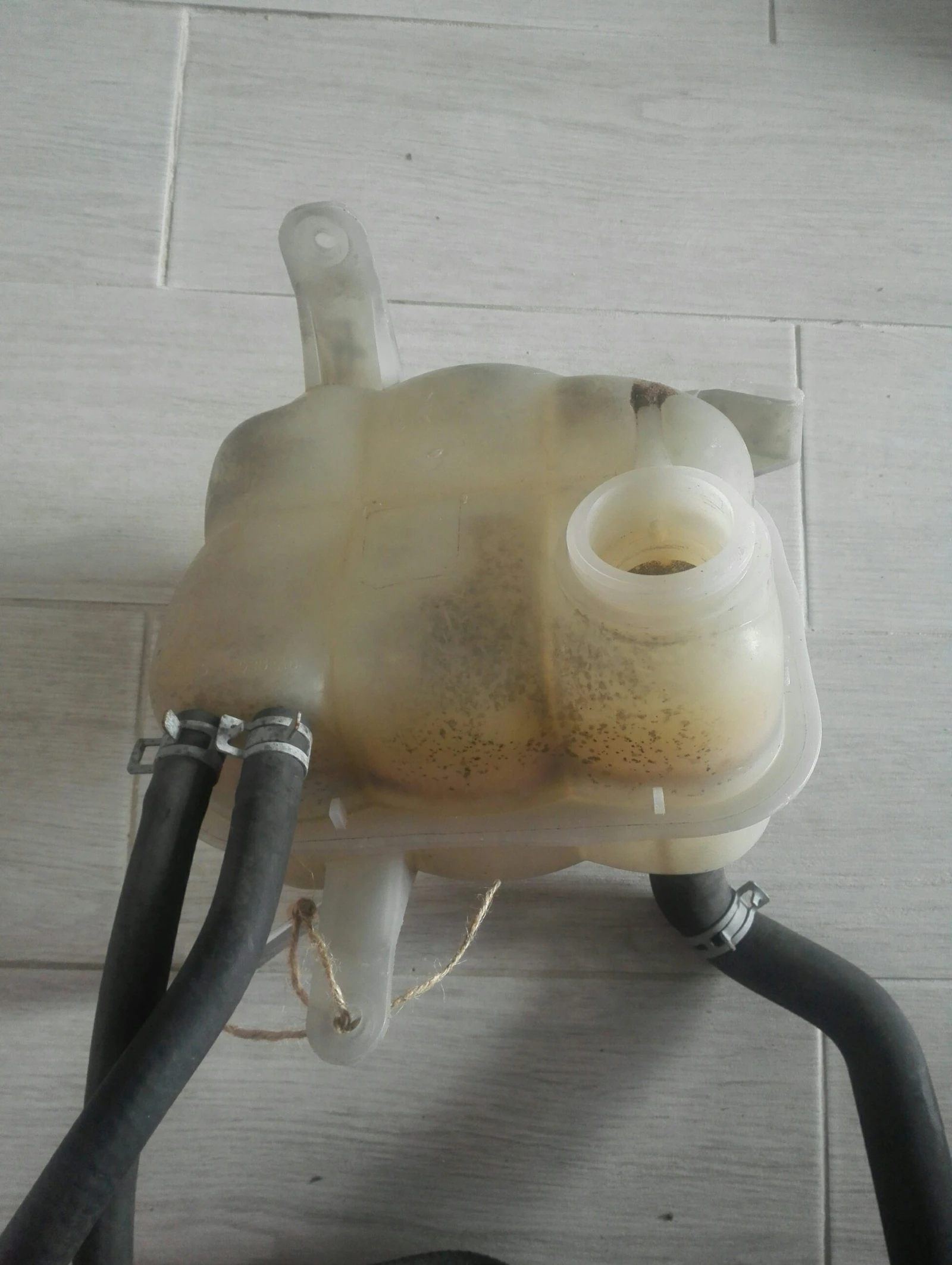 ������� �������� ���� ������� 2.4�� | Mobile.bg � ����������� 1