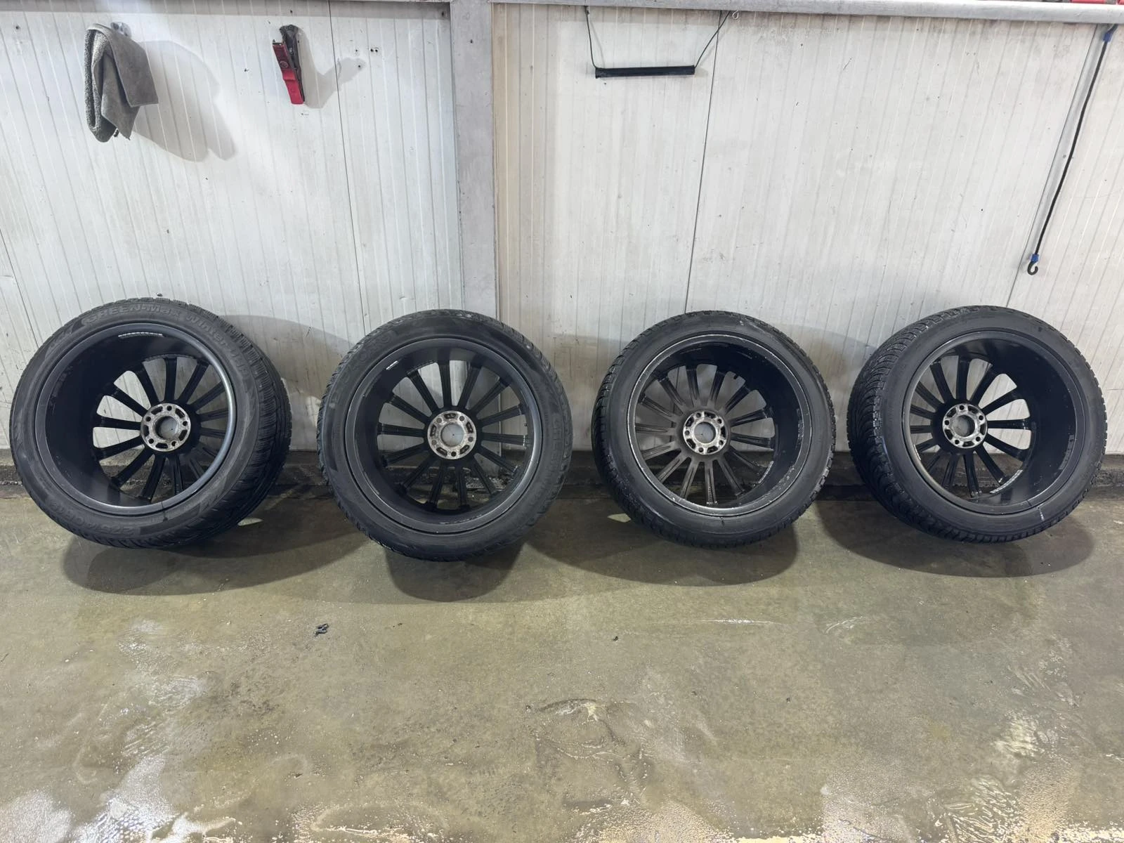 Гуми с джанти Michelin 245/45R19, снимка 2 - Гуми и джанти - 55008925