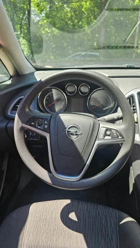 Opel Astra - 7299 € / 14275.60 лв. - 27021812 7