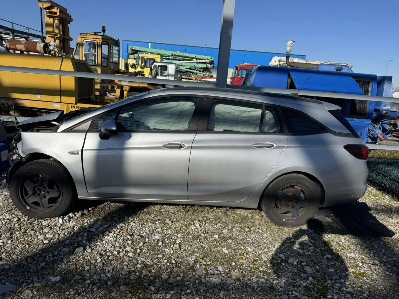 Opel Astra K 1.5 CDTI, снимка 2 - Автомобили и джипове - 42932157