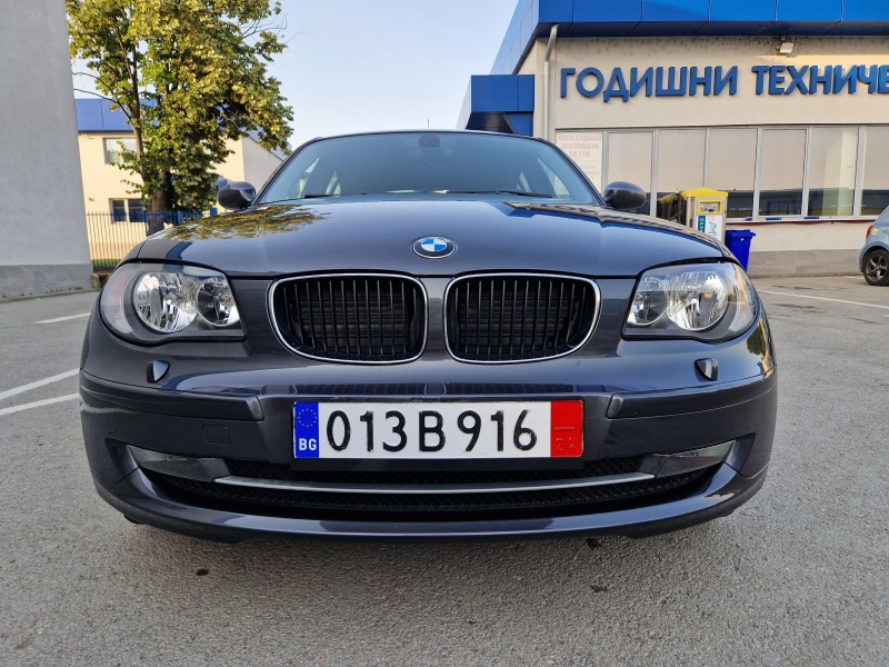 BMW 120 120i Avtomat , снимка 2 - Автомобили и джипове - 46296008