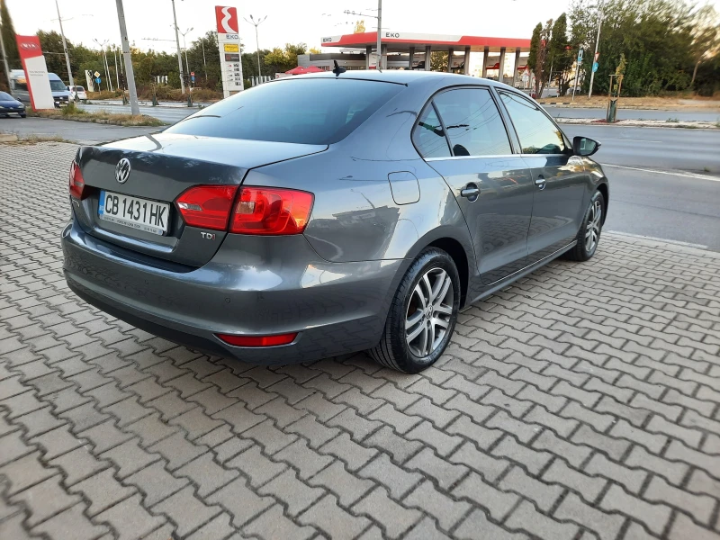 VW Jetta  Highline-FULL, снимка 11 - Автомобили и джипове - 47172966