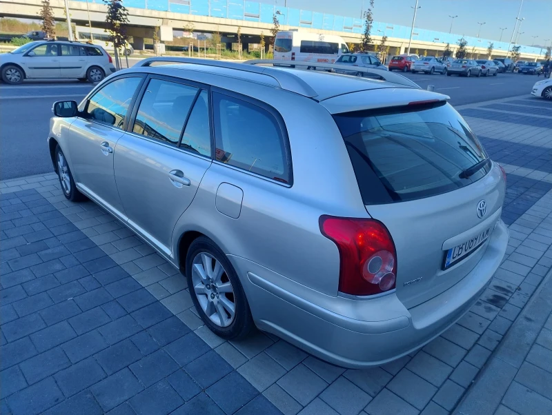 Toyota Avensis 2.0d2d клима, снимка 4 - Автомобили и джипове - 48300885