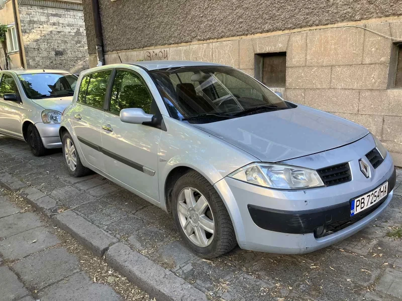 Renault Megane, снимка 3 - Автомобили и джипове - 47454236