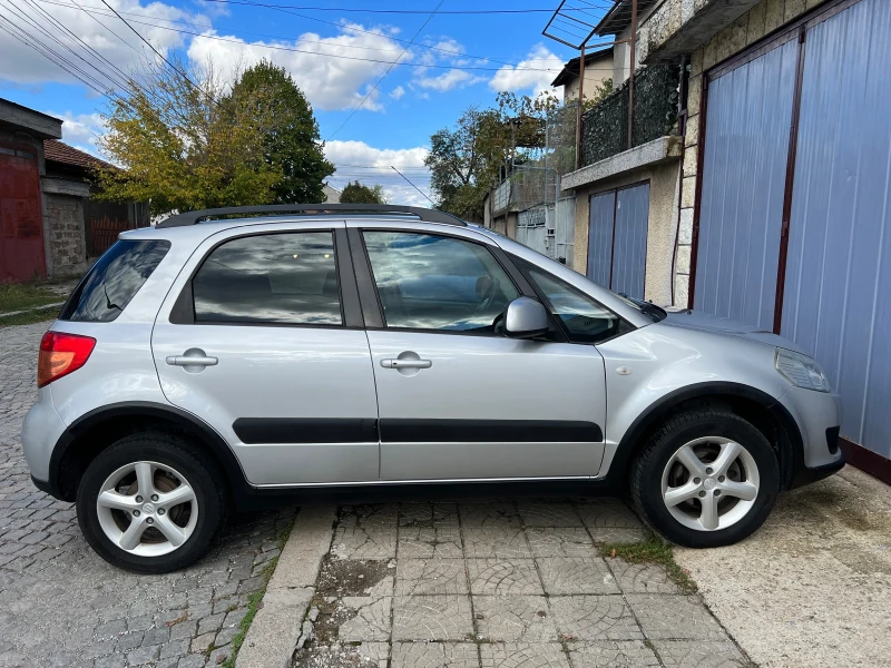 Suzuki SX4 1.6i 4x4 FACE-Подгрев-Keyless , снимка 8 - Автомобили и джипове - 47498722