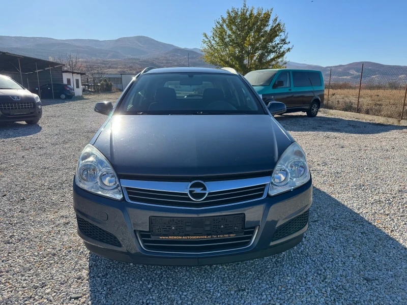 Opel Astra 1.6 Cosmo Холандия!, снимка 1 - Автомобили и джипове - 47850977