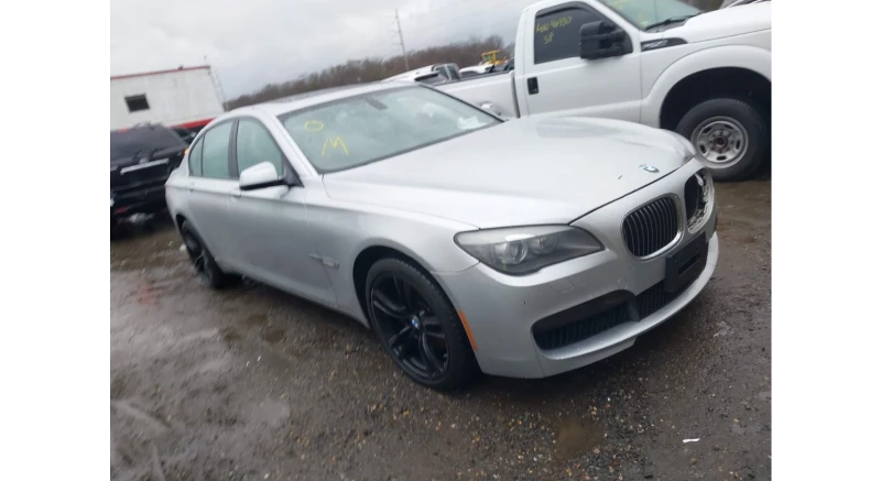 BMW 740 LONG* MPACK* LANE ASSIST* SOFT CLOSE* KEYLESS, снимка 1 - Автомобили и джипове - 48693472