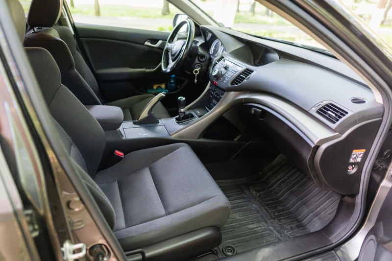 Honda Accord 2.2 i-CDTi 150, снимка 9 - Автомобили и джипове - 52242156