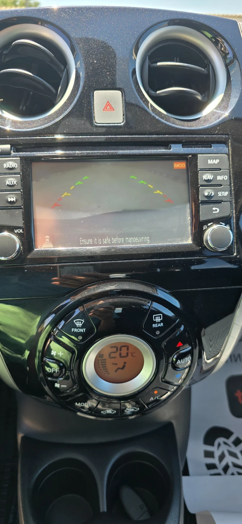 Nissan Note 1.2 80hp, снимка 11 - Автомобили и джипове - 51194783