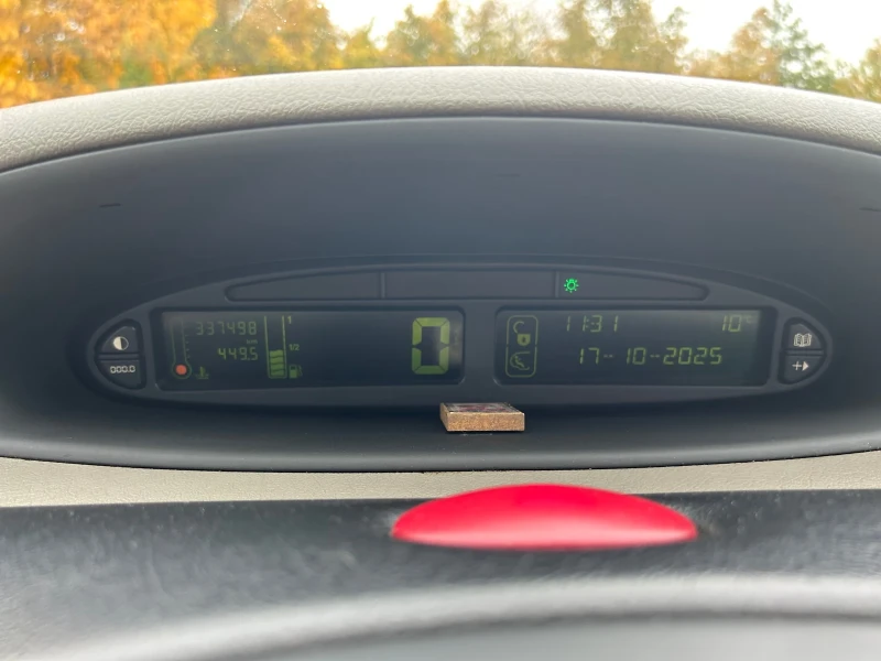 Citroen Xsara picasso 2.0 HDI, снимка 11 - Автомобили и джипове - 52326228