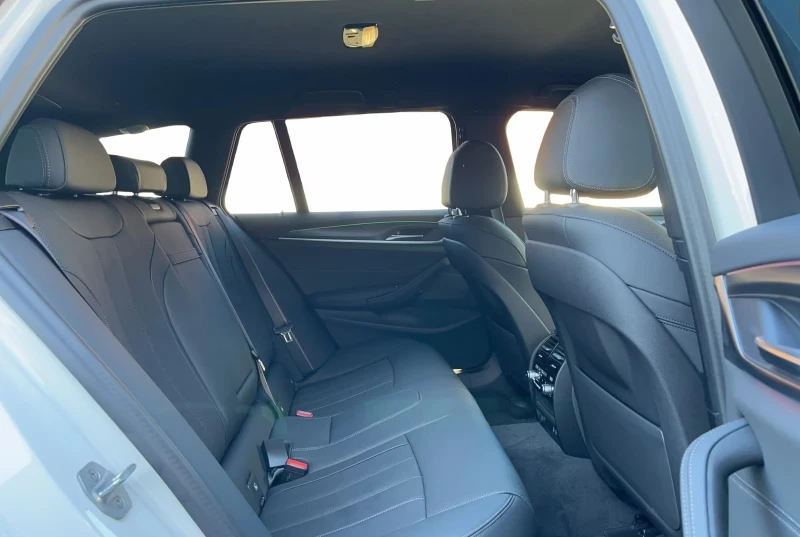 BMW 520 M Sportpaket Head-Up+ AHK+ Navi, снимка 9 - Автомобили и джипове - 52078501