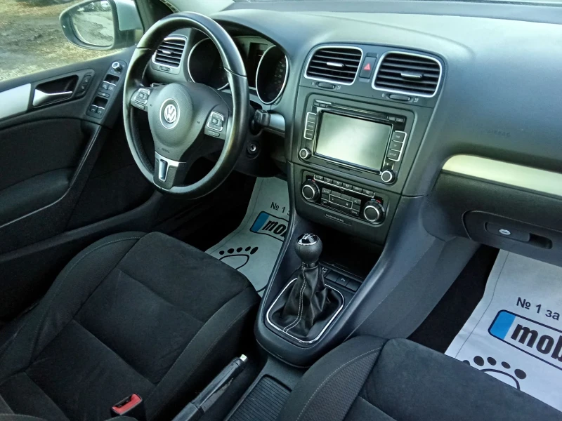 VW Golf 1.6i-ГАЗ-HIGH LINE, снимка 14 - Автомобили и джипове - 53113154