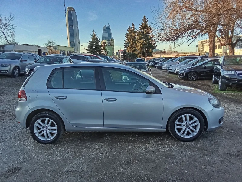VW Golf 1.6i-ГАЗ-HIGH LINE, снимка 5 - Автомобили и джипове - 53113154