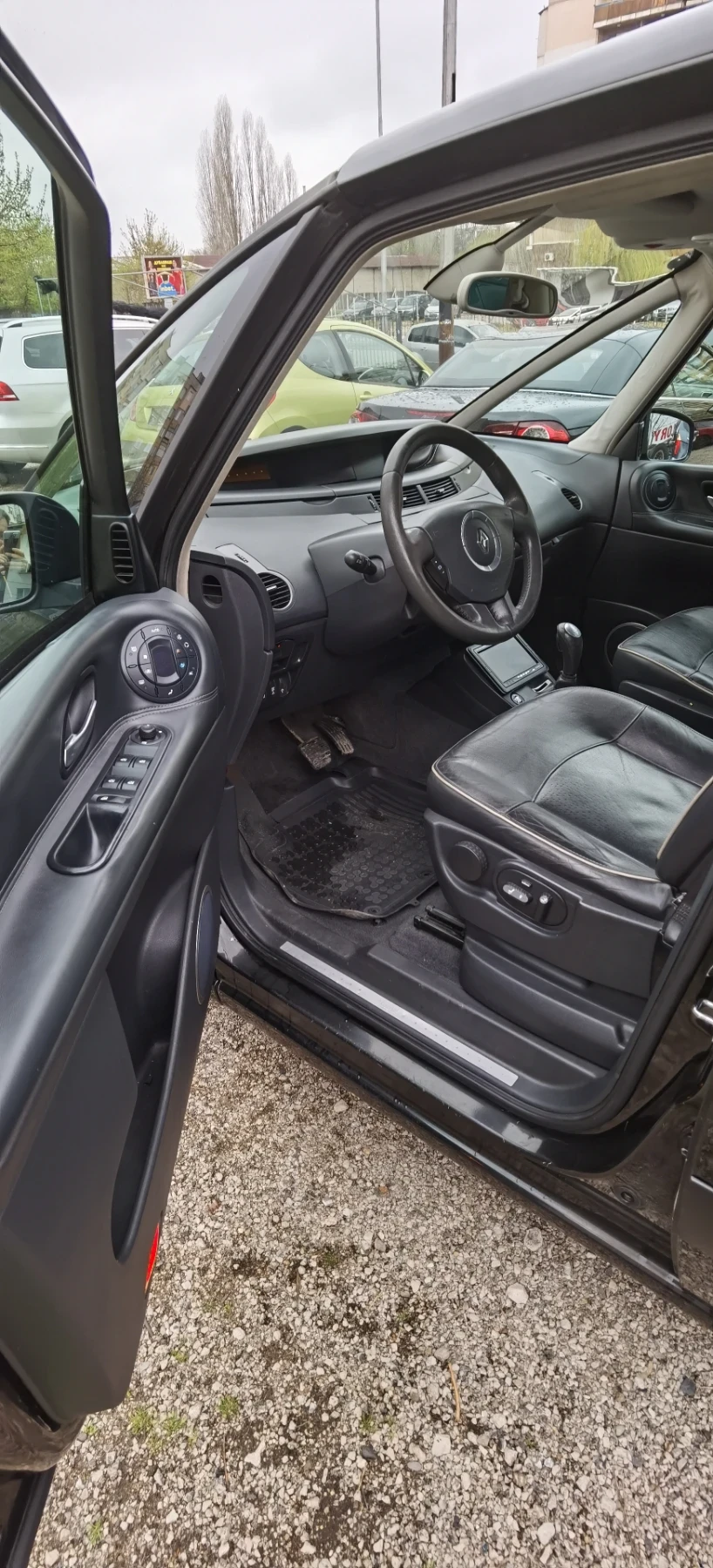 Renault Espace 2.0 DCI 173кс НАВИ - изображение 5
