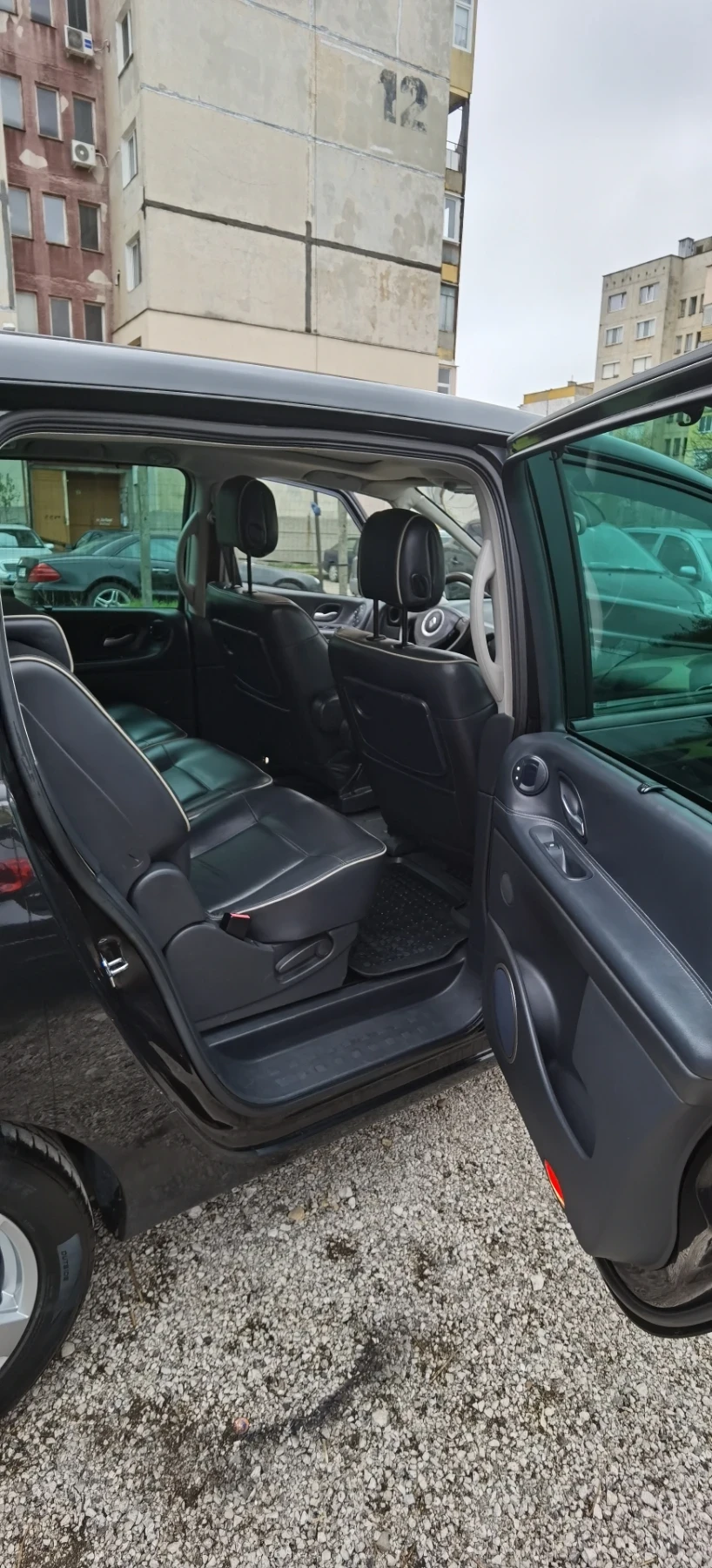 Renault Espace 2.0 DCI 173кс НАВИ - изображение 8