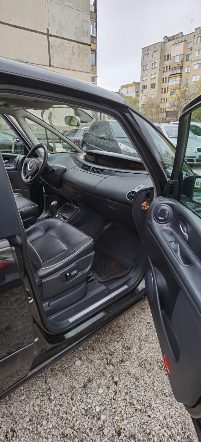 Renault Espace 2.0 DCI 173кс НАВИ - изображение 7