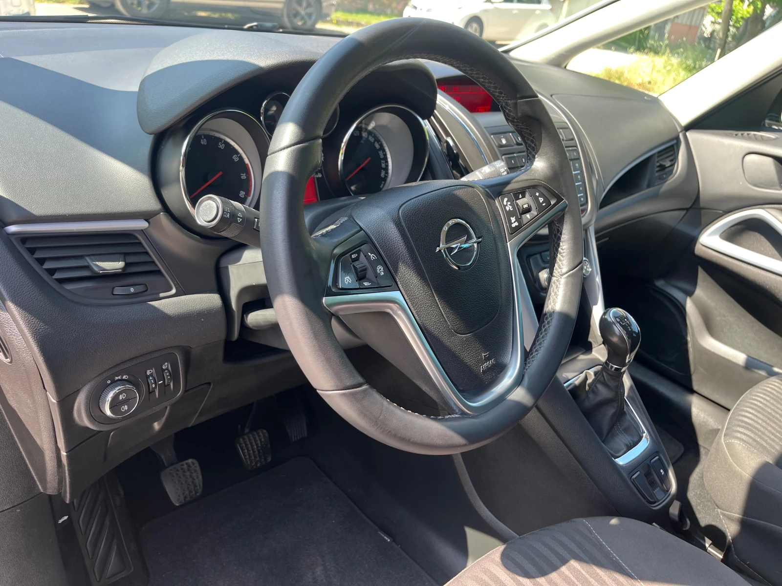 Opel Zafira 1.6i TURBO 7 Mеста EURO 6B ITALY - изображение 10