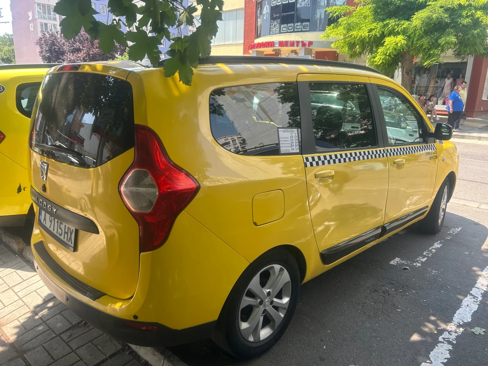 Dacia Lodgy 1600 Benzin GAS - изображение 3