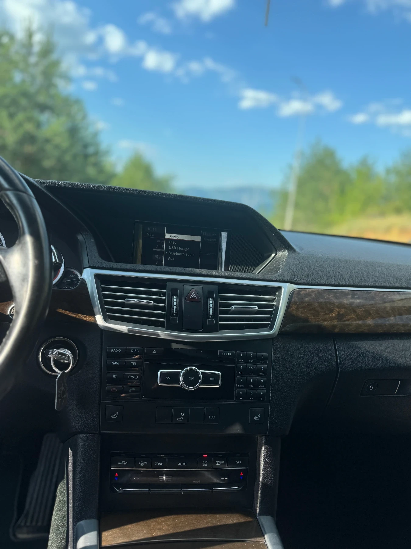 Mercedes-Benz E 200   7G-Tronic  - изображение 8