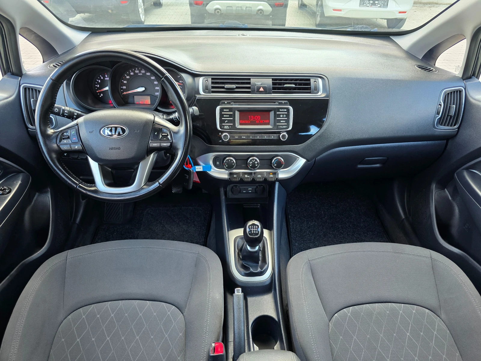 Kia Rio 1.1CRDI, 75к.с., 6ск., Евро 6! - изображение 9