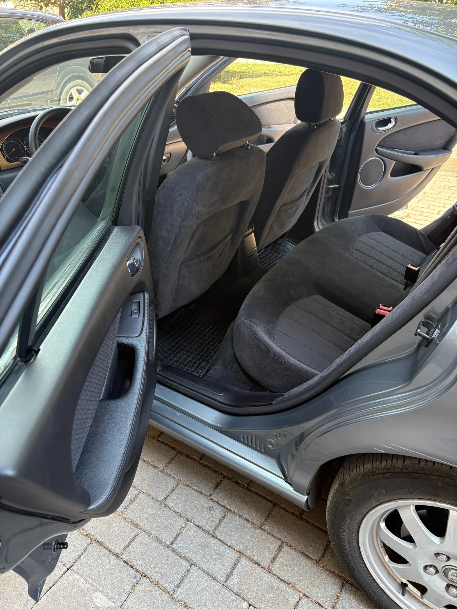 Jaguar X-type  - изображение 10